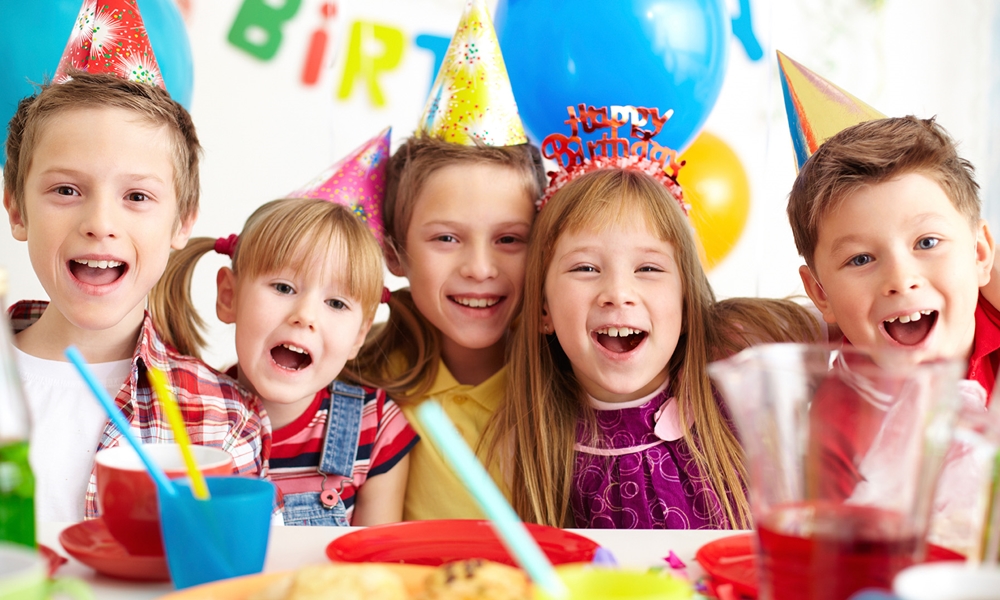 Kids Party Bus Ipswich, Kids Party Bus Cambridge, Kids Party Bus London, Kids Party Bus Essex, kids-Party-Bus, Kids Party Bus